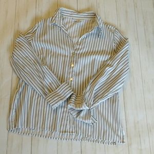 Dressbarn black and white button down top